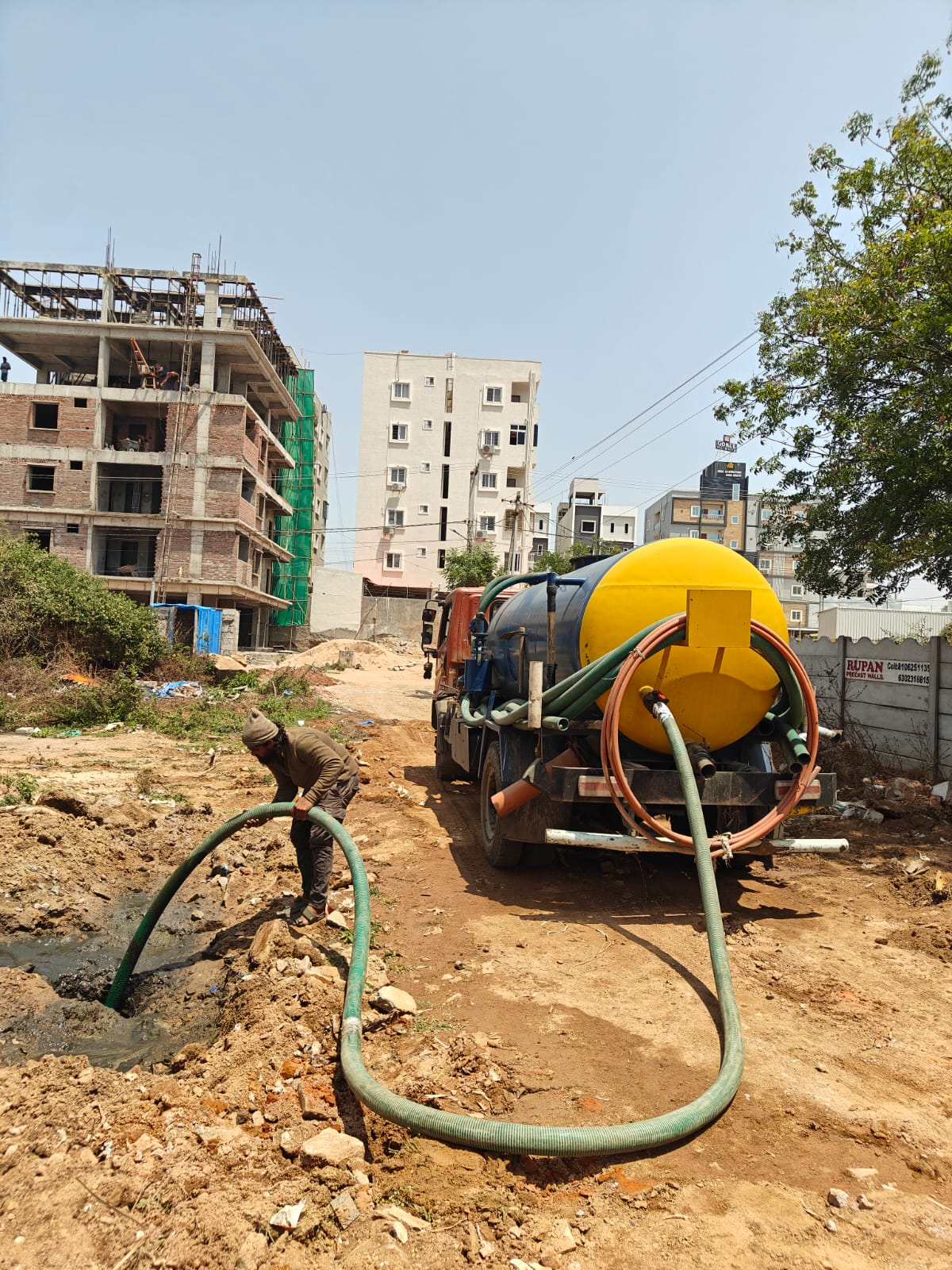 Residential septic tank cleaning